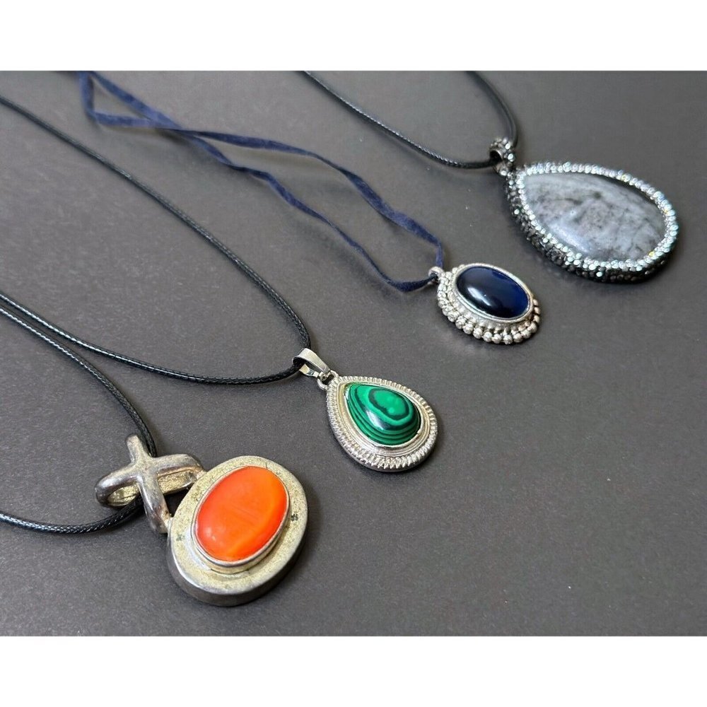 Lot Of 4 - Malachite Picasso Cats Eye Stones Amulet Pendants Necklace - Picture 9 of 9